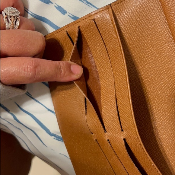 Authentic Louis Vuitton Sarah Wallet - Picture 9 of 16